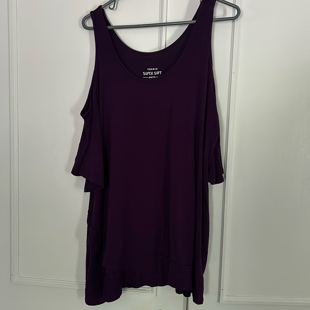 Torrid cold shoulder top.
